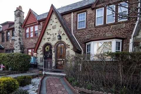 88-31 62 Drive, Rego Park, NY 11374