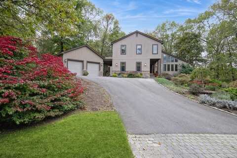 14 Stonehedge Drive, Poughkeepsie, NY 12603