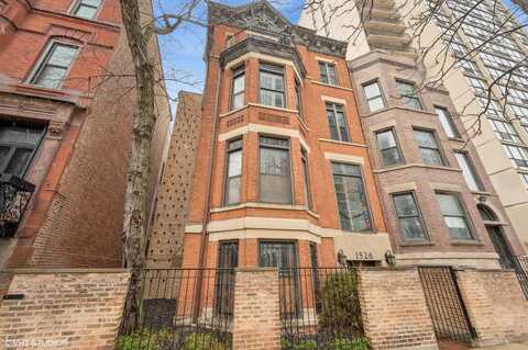 1526 N La Salle Drive, Chicago, IL 60610