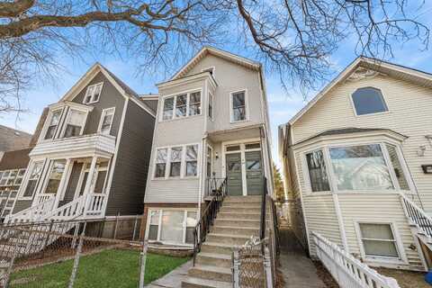 1531 W NELSON Street, Chicago, IL 60657