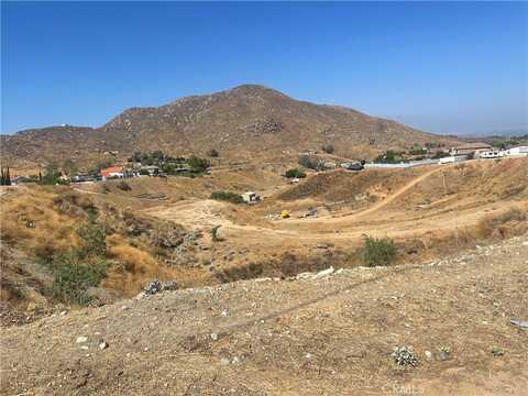 7111 Luane Trail, Colton, CA 92324