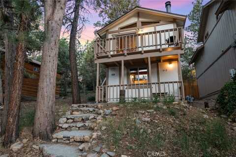 212 Vista Lane, Sugarloaf, CA 92386