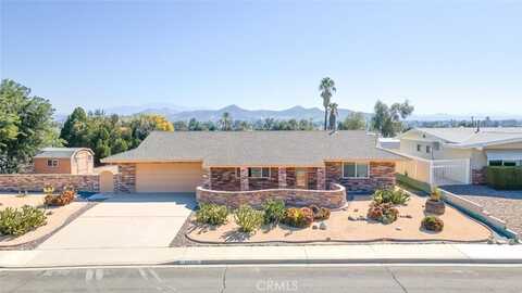 28370 Portsmouth Drive, Menifee, CA 92586