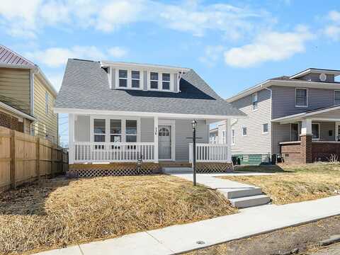 338 Woodlawn Avenue, Cambridge, OH 43725