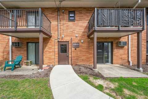 23845 David Drive unit: 104, North Olmsted, OH 44070