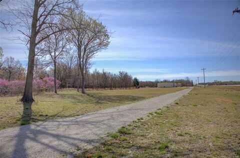 10044 251st Street, Beggs, OK 74421
