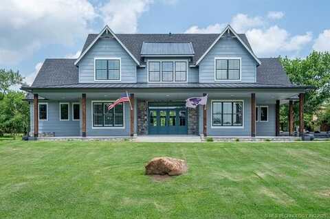 100 N Spinnaker Run, Eufaula, OK 74462