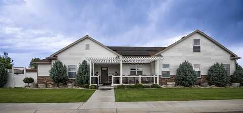 1201 Cherrywood Ln, Powell, WY 82435
