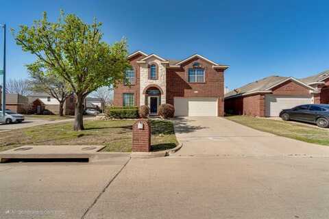 4640 Summer Oaks Lane, Fort Worth, TX 76123