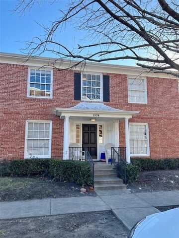 6904 Westchester Lane, University Park, TX 75205