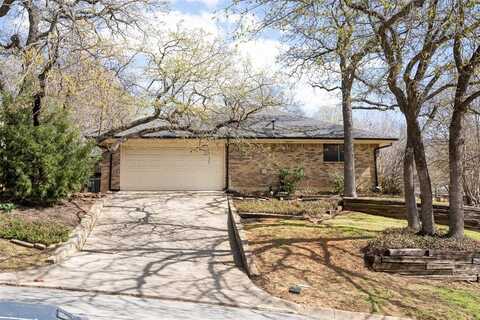2225 Prestonwood Drive, Arlington, TX 76012