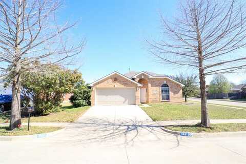 3921 Summerhill Lane, Fort Worth, TX 76244
