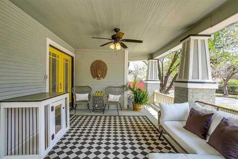 500 N Montclair Avenue, Dallas, TX 75208