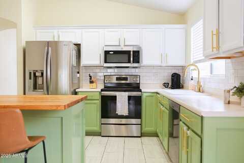124 W JASPER Drive, Gilbert, AZ 85233