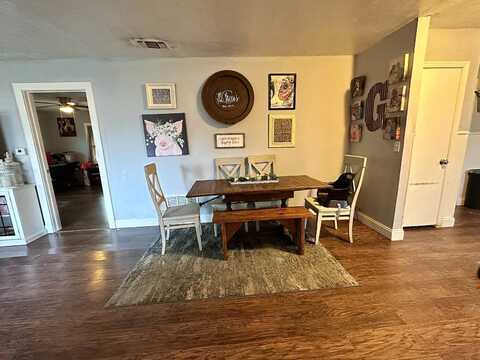 215 Dewitt St, Collinsville, TX 76233
