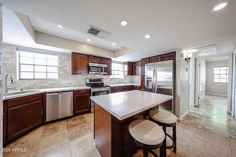 7800 E LINCOLN Drive, Scottsdale, AZ 85250