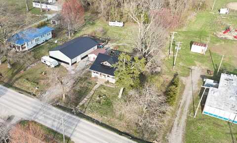 605 Church St, Xenia, IL 62899