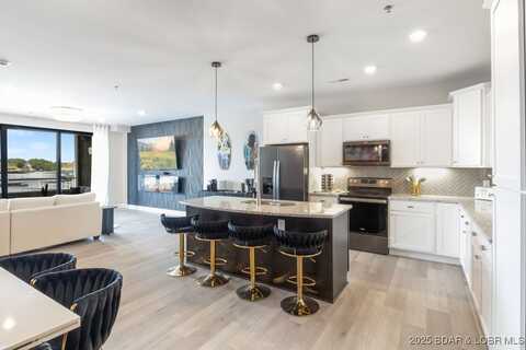 1045 Topsider Lane unit: 113, Osage Beach, MO 65065