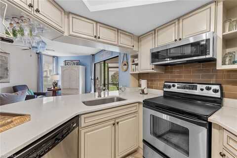 9623 Eaton Gardens, FORT MYERS, FL 33919