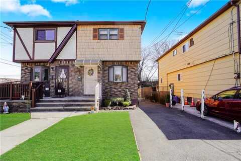 688 North Railroad Avenue, Staten Island, NY 10304