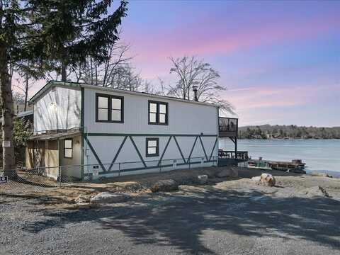 85 Wood Street, Lake Harmony, PA 18624