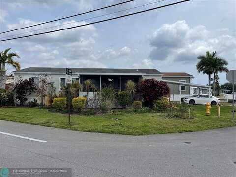 8591 SW 22nd Ct, Davie, FL 33324