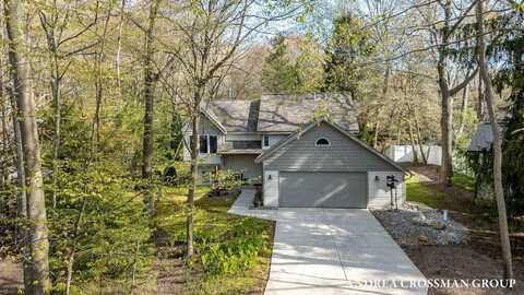 2333 EAGLE DRIVE, HOLLAND, MI 49424