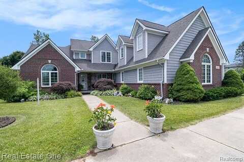 4594 SEYMOUR LAKE Road, Oxford, MI 48371