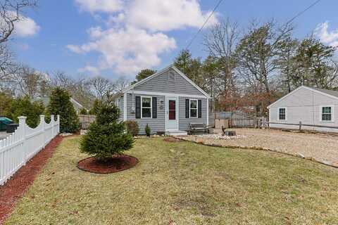 656 Main Street, South Dennis, MA 02660