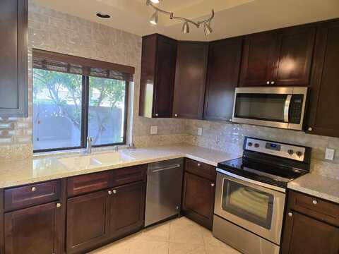 29151 Isleta Court, Cathedral City, CA 92234
