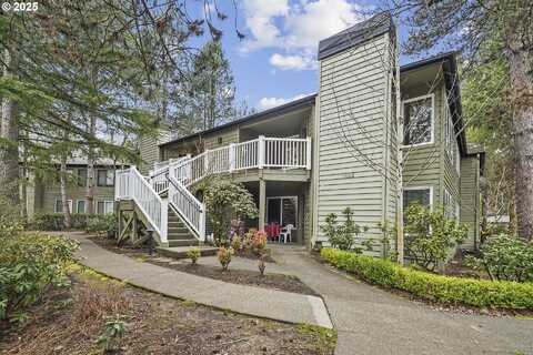 5062 FOOTHILLS DR, Lake Oswego, OR 97034