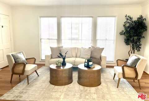 15218 Dickens St, Sherman Oaks, CA 91403