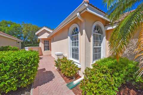 650 SW Treasure Cove, Port Saint Lucie, FL 34986