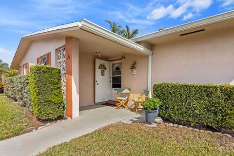 2747 Dudley Drive E, West Palm Beach, FL 33415