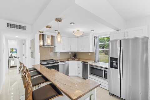 502 Burgundy K, Delray Beach, FL 33484