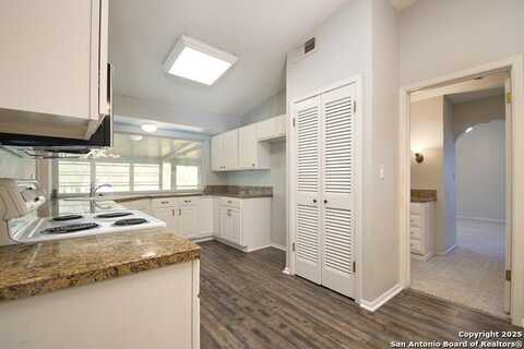 12815 El Sendero, San Antonio, TX 78233