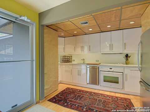 605 Kendall, San Antonio, TX 78212