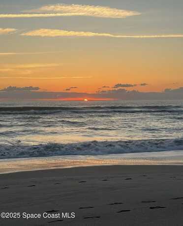 877 N Highway A1a, Indialantic, FL 32903
