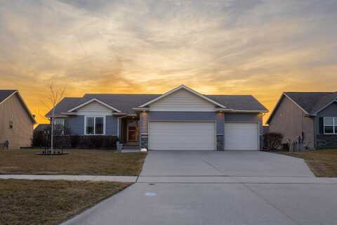 1332 90th Street, West Des Moines, IA 50266
