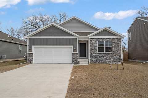 124 Dakota Circle, Waukee, IA 50263