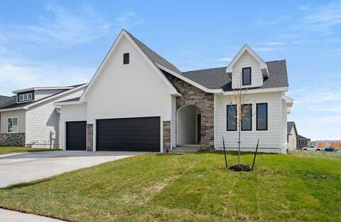 4645 180th Street, Urbandale, IA 50323