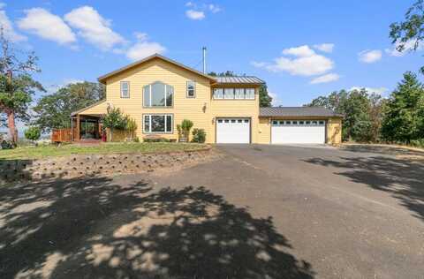 6460 Tolo Road, Central Point, OR 97502
