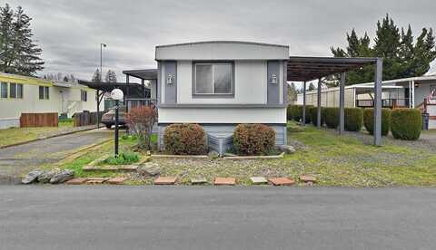 2385 Table Rock Road, Medford, OR 97504