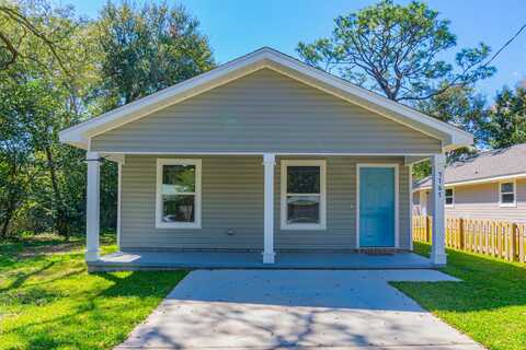 5767 Avondale Road, Pensacola, FL 32526