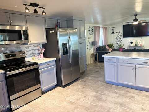 5441 N Royal Palm Drive, Tucson, AZ 85705