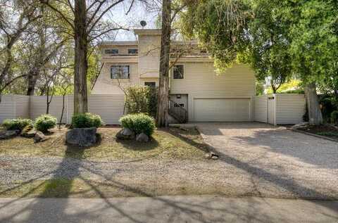 156 Wood Duck Drive, Sanger, CA 93657