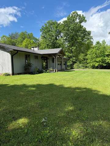 209 Hidden Lane, Franklin, NC 28734