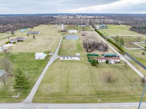 11423 Marion Center Road, Hoagland, IN 46745