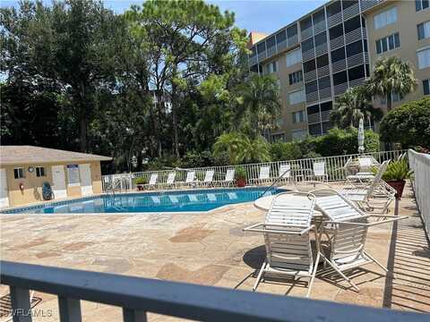 15171 Cedarwood Lane, Naples, FL 34110