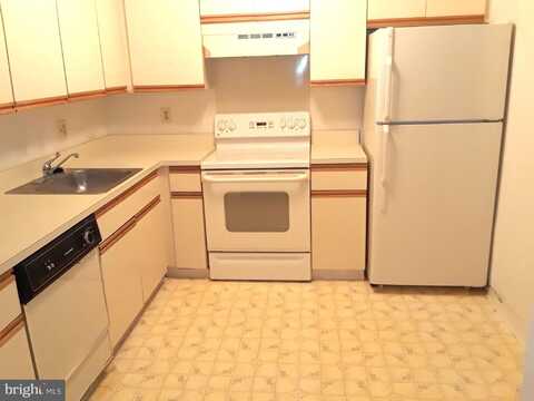 10214 N CANTERBURY ROAD, PHILADELPHIA, PA 19114